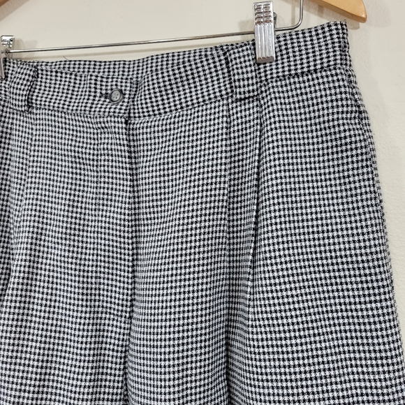 Vintage Sag Harbor Black Checkered Print High Waisted Wide Leg Shorts Size 14 - Picture 3 of 7